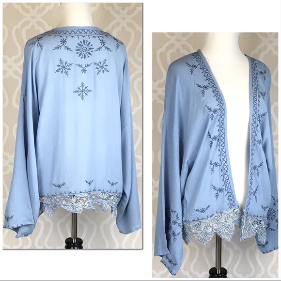 *LAST ONE*  Periwinkle Blue Embroidery Kimono - Picture 6 of 7